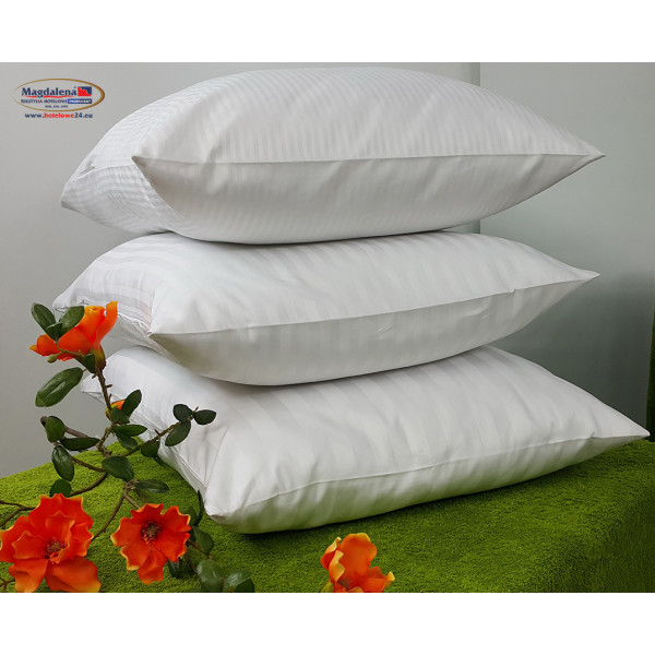 Poszewka hotelowa 50x70 pasek 1cm