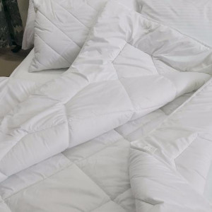 Kołdra do Hotelu MICRO II w rozm. 140x200 cm