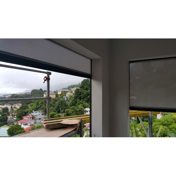 Screen. Roleta zewnętrzna w systemie zip - refleksola rozm. 180x240 cm