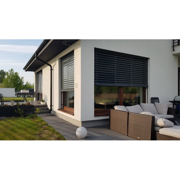 Żaluzja fasadowa Z90 z napędem elektrycznym pod zabudowę w elewacji