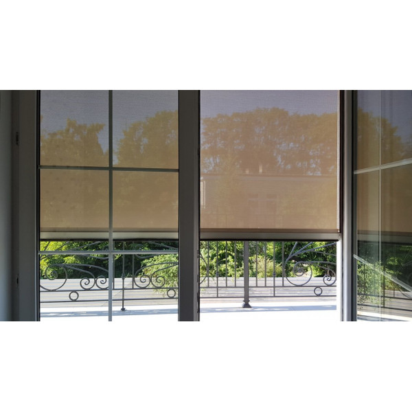 Roleta Screen SK95 ZIP w kolorze "krem" rozm. 120x150 cm napęd elektryczny.