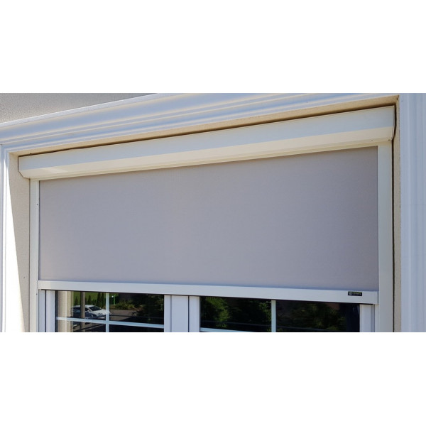 Roleta Screen SK95 ZIP w kolorze "krem" rozm. 120x150 cm napęd elektryczny.