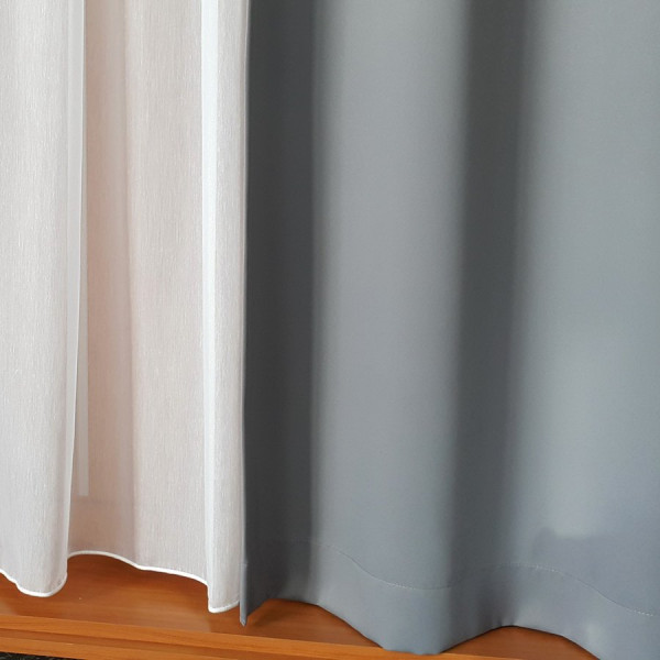 MAG 301 Zasłona Blackout w kolorze jasnoszarym na wymiar 210x240 cm