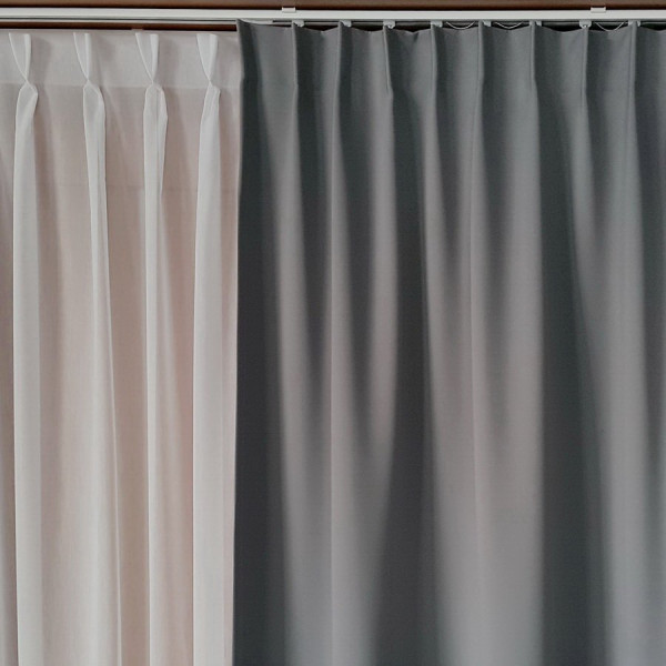 MAG 302 Zasłona Blackout gotowa w kolorze jasnoszarym rozm. 280x240 cm