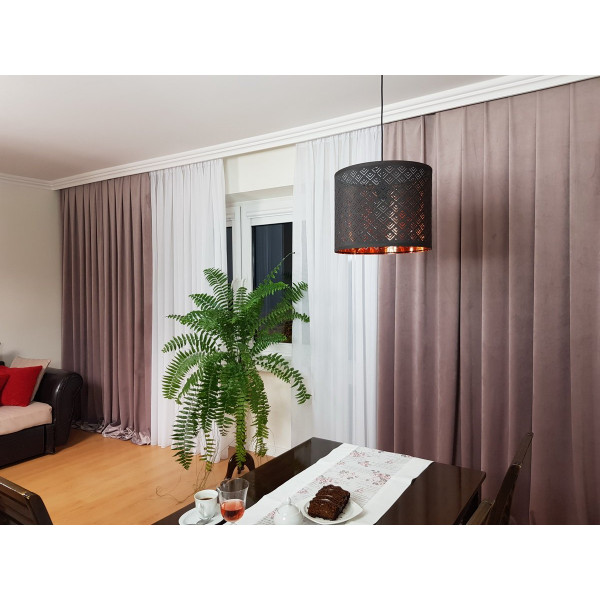 MAG 328 Gotowa zasłona zaciemniająca do salonu kol. wrzosowy szer. 140x240 cm