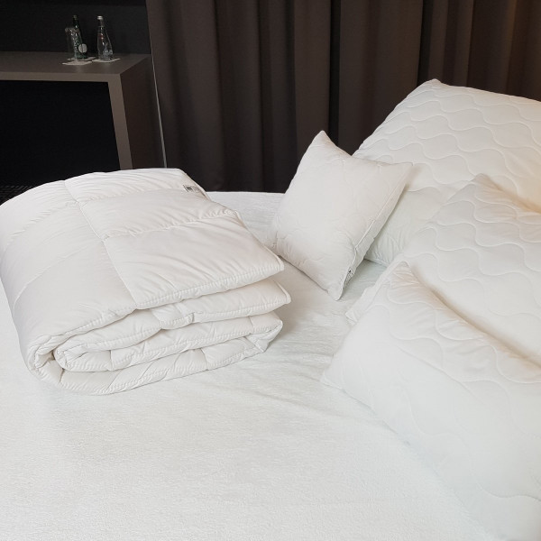 Zestaw poduszek hotelowych MICRO w rozm. 50x60 cm za 12 szt.