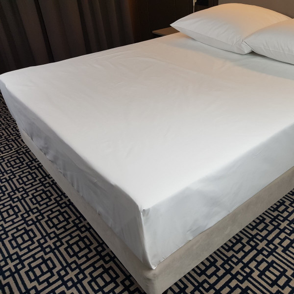 Zestaw prześcieradeł hotelowych NORIS w rozm. 240x240 cm za 10 szt.