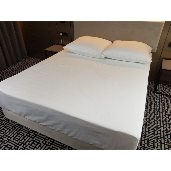 Zestaw prześcieradeł hotelowych NORIS w rozm. 240x240 cm za 10 szt.