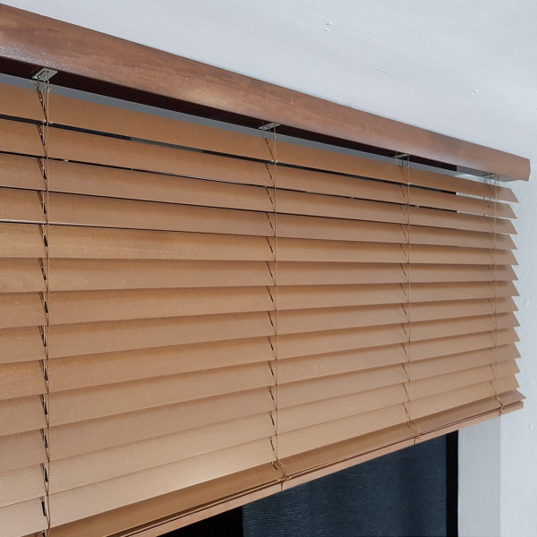 TM01 Żaluzja drewniana 50 mm w rozm. 170x160 cm z kolekcji "Classic"