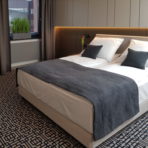 PAS 312 Szal na łóżko w rozm. 230x65 cm