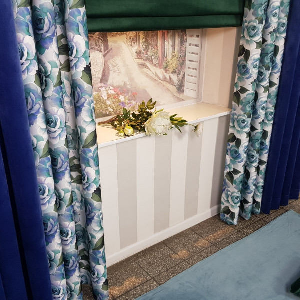 Zasłona na przelotkach w kwiaty MAG 337 w rozm. 140x250 cm