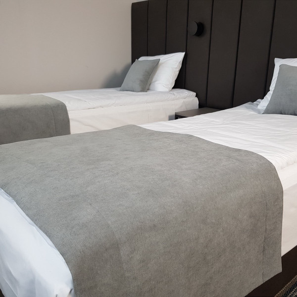 Szal hotelowy na łóżko PAS 328 w rozm. 70x140 cm za 10 szt.