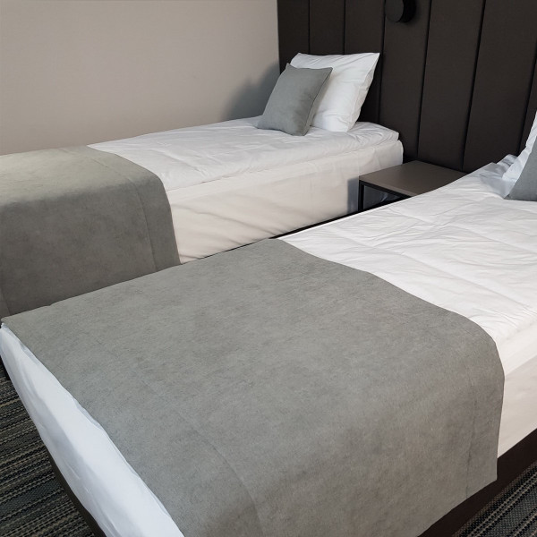 Szal hotelowy na łóżko PAS 328 w rozm. 70x140 cm za 10 szt.