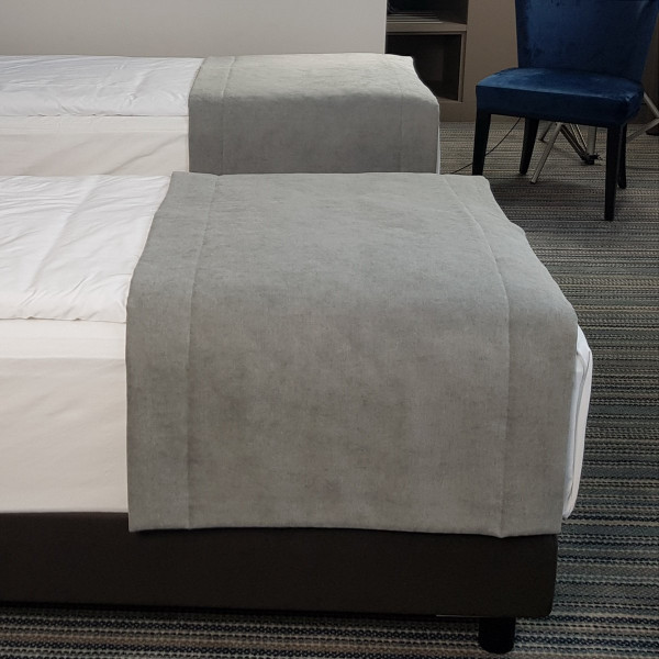 Szal hotelowy na łóżko PAS 328 w rozm. 70x140 cm za 30 szt.