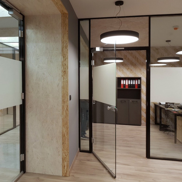 Tkanina samoprzylepna SQUID szer. 130 cm kol. Bone