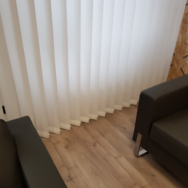 Żaluzja pionowa vertical biała w rozm. 200x270 cm