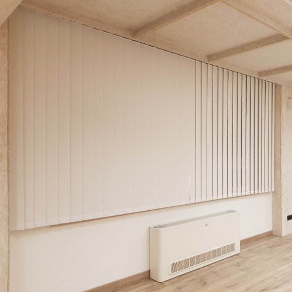 Żaluzja pionowa elektryczna w rozm. 220x200 Vertical