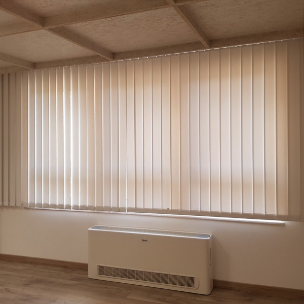 Żaluzja pionowa elektryczna w rozm. 220x200 Vertical