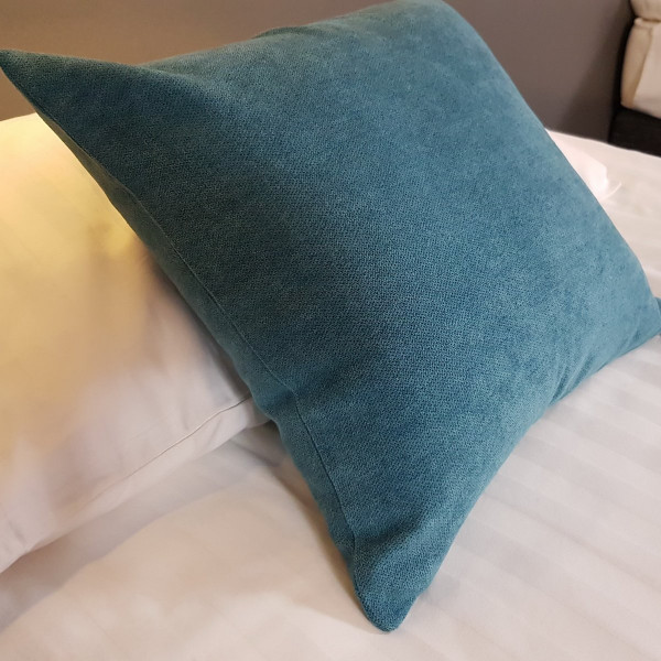 Poszewka ozdobna na poduszkę rozm. 40x40 cm za 10 szt. POS 311