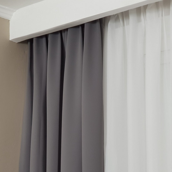 Zasłona hotelowa blackout z atestem rozm. 90x245 cm SKY101/1/FR