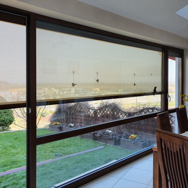Roleta screen zewnętrzna na wymiar 380x220 cm SK 45/105